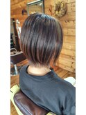 「大人の軽やかくびれショートボブ」