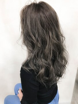 アリー 原宿 表参道(ALLY) [ALLY阿部]暗髪Wグレージュ