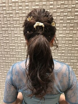 オリーブスバイネオリーブ(Olive's by neolive) 【新宿 Olive’s by neolive】ゆるふわポニー