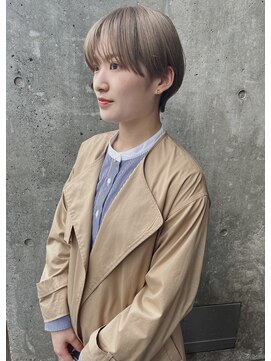 ラビリンス(Labyrinth) ハイトーンのハンサムショートスタイル