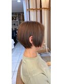 ショートボブ