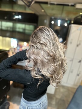 ラフ(LAFF) #ショコラアッシュ#ヘルシースタイル#ふんわりカール