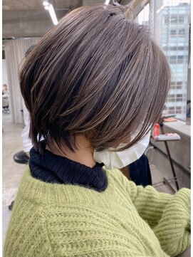 フリーラ 横浜(freera) 黒髪/グレーベージュ/レイヤーロング/前髪パーマ[横浜駅]