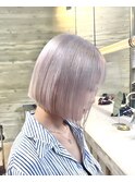 ホワイトラベンダーハイトーンカラーブリーチリタッチミニボブ