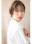 艶感大人ハイライトステップボーンカットマッシュショートX大宮