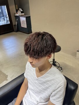 ミオ ゾーン(Mio'' ZONE) ピンクブラウンツイストスパイラルパーマ