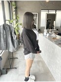 切りっぱなしボブ　グレーアッシュ