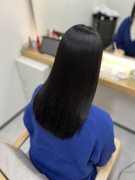 エクラートリアーラ 町田店(ECLART Reala) 艶々が魅力的な縮毛矯正【町田/髪質改善】