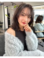 オグジュアリー 表参道(aux.) ミディアムレイヤースタイル