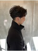 フェザーショート　リバースパーマ　センターパート