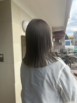 ジェムバイアルテフィーチェ(gem by artefice) オリーブグレージュ×ボブ