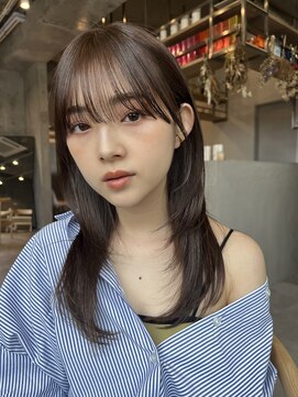 イミ(imi) 透明感カラー/似合わせカラー/レイヤーカット