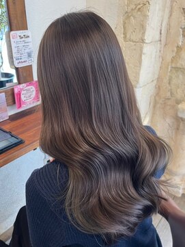 ルパラディ(leparadis) [le paradis]透明感グレージュ