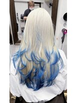 羽エクステ専門店 MI HAIR SALON 東京池袋 【ミーヘアサロン】 アイスブルーグラデーション