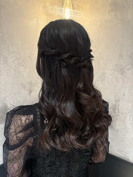 オッジバイケンジ(oggi by KENJE) ハーフアップアレンジ