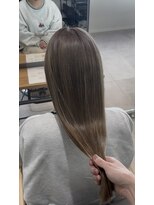 ルーチェバイリベルタ(Luce by liberta)&nbsp;艶髪ハイトーンカラー