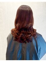 ロッカヘアエジェ(ROCCA hair eje.)&nbsp;イメチェン艶カシスブラウンのゆる巻きミディ