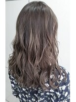 アッシュ 学芸大学店(Ash)&nbsp;グレージュカラーを３Ｄカラーでより動きのある立体的な髪色へ♪