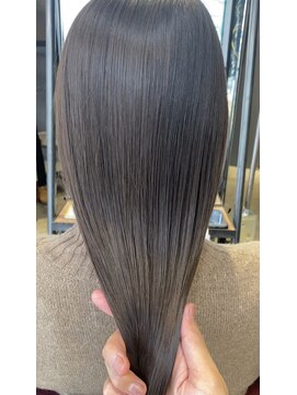 エミュー(emue) emue京都◯ツヤ髪ベージュ×オリジナルトリートメント◯中島