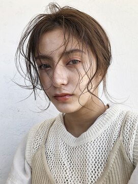 アイティー バイ アルバム 中野店(IT by ALBUM) ヒモアレンジ_ウェーブパーマフォギーベージュ耳かけ_27431