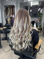 ワン(ONE)&nbsp;グラデーション