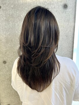 スウィープ 平尾(sweep) 30代40代レイヤーカット/オリーブベージュ白髪ぼかし