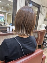 アムール 二子玉川(Amour) シナモンベージュ☆切りっぱなしボブ/外ハネボブ◎