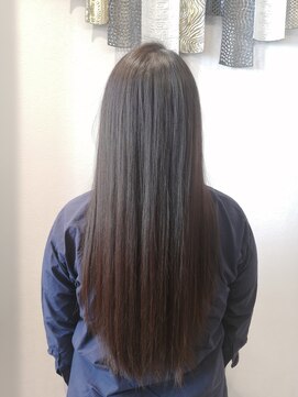 ゼン ネオ(Zen Neo) 黒髪スタイル