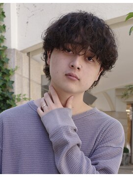 スピンオフシフト(SPIN-OFF SHIFT) 外国人風スパイラルパーマ