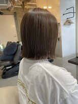 パースラヴ(PERS'LOV)&nbsp;切りっぱなしボブ/くすみカラー/オリーブベージュ/透明感カラー