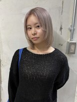 ロジ(loji)&nbsp;ホワイトベージュ×顔まわりレイヤー