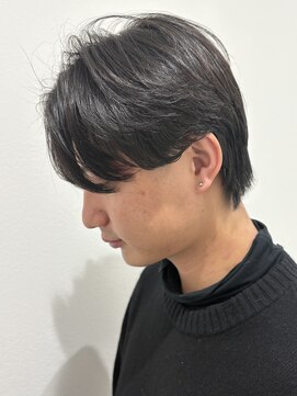 ヒュイル バイ ニアウ(Hwyl by Niau) メンズマッシュセンターパートスパイラルパーマニュアンスパーマ