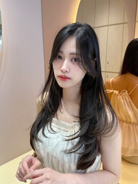 グロー 大宮(GLROW) ハッシュカット　韓国ヘア　オリーブベージュ