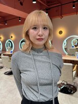 ヘアーアンドメイク ビス(HAIR&MAKE bis) 暗染め履歴◎2bleach~/ハニーブロンド【NOKA】