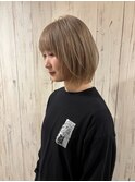 レイヤーボブレイヤーウルフ/ミルクティーベージュブリーチ