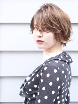 ショートボブ×ニュアンスカラー【LEB神戸三宮】