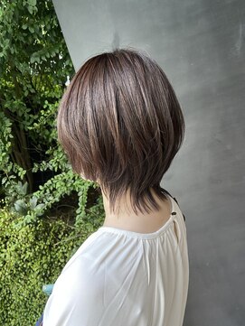 カノイ 銀座中央通り(KANOI) 透明感あるアイスグレージュ