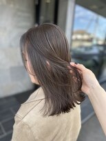 メゾン アヴァロ(Maison Avallo) アッシュグレー大人ミディアム