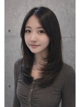 テラ(terra) 大人上品くびれレイヤー×艶黒髪