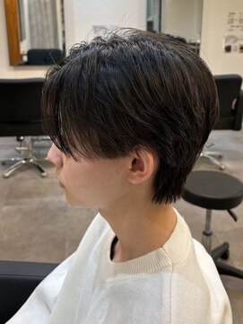 ヒュイル バイ ニアウ(Hwyl by Niau) MEN’S HAIR/ニュアンスパーマ/センターパートウルフ/伊勢崎市