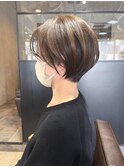 Megu 艶ショートボブ、前髪のみ部分縮毛矯正
