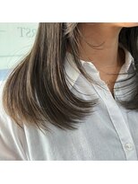 コンフィーヘアバイファースト(COMFY.HAIR by FIRST)&nbsp;アッシュ×レイヤー