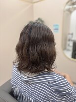 アンジュール コロレ(1//jour colore)&nbsp;くせ毛を味方に【柔らかく揺れる大人ウェーブ】