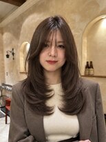 ビュートリアム265(BEAUTRIUM 265)&nbsp;●大人くびれミディアムロングウルフレイヤー