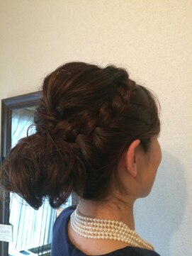 シャルム(Charme) 編み込みアップ