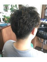 ナンバーエイト(number eight)&nbsp;ツイストスパイラルパーマ　刈り上げツーブロック無造作ショート