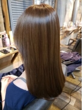 カラーリゾートAi 上野御徒町 仲御徒町店 憧れのうる艶ヘアー♪