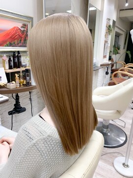 デザイナーズ ファクトリー(Designer's Factory) ナチュラルブロンドヘアー 縮毛矯正