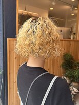 オアシス(oasis)&nbsp;【oasisオグラ】ダブルカラー/スパイラルパーマ/ボブ