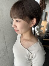 アオゾラヘアーヒカリノモリ(AOZORAHAIR hikarinomori)&nbsp;マニッシュショート　ハンサムショート　前髪ありショートカット